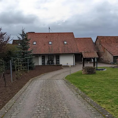 Madenburgblick Eschbach (Sudliche Weinstrasse)